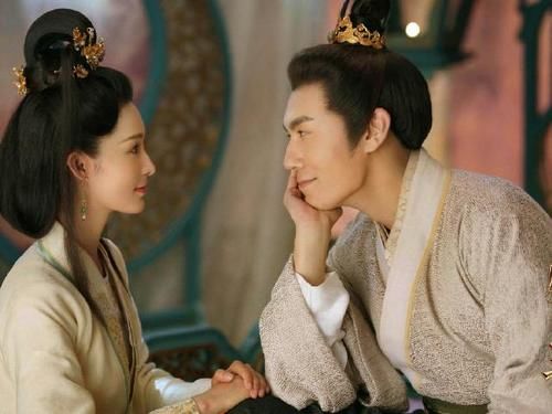 近期|近期电视剧播放量曝出：《且听凤鸣》仅第三，榜首破2.1亿登顶