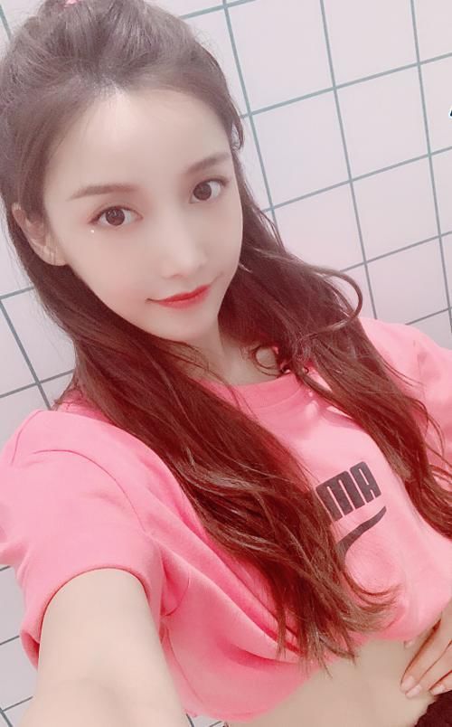  奔溃|姜贞羽受伤停止节目录制，酒店中抱着刘些宁奔溃大哭我跳不起来了