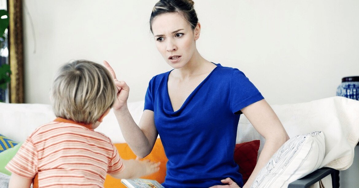 妈妈|孩子被吼时的反应, 或许能看出他将来的性格, 看看你家孩子是哪种