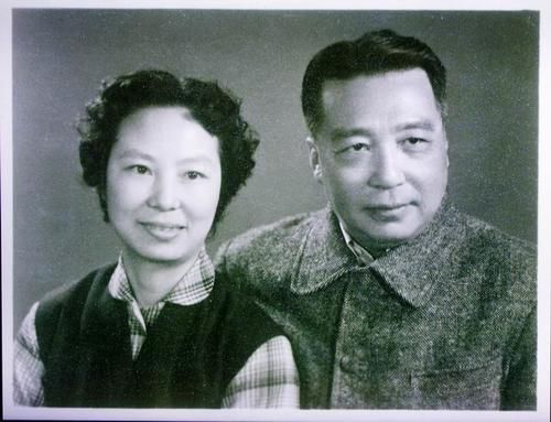  柳唐云|郑重与谢稚柳唐云等谈艺：听他们“自说自画”