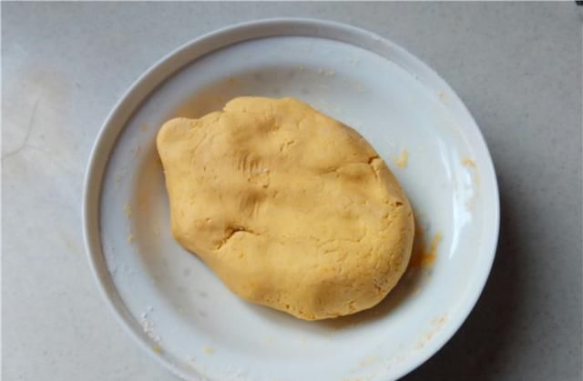  咬一口|早餐做南瓜豆沙饼，香甜软糯，咬一口满嘴香