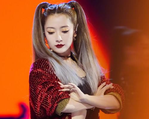  破浪的姐姐|白冰5公被淘汰，并非实力不强，跟《乘风破浪》请的新导师有关