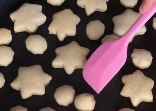  简单|香蕉的美味新吃法，甜香软嫩，简单营养，孩子爱吃的居家辅食