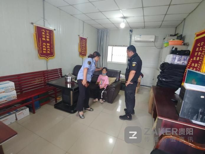  驾驶员|6岁小女孩独自乘坐公交车 热心驾驶员帮忙寻家人