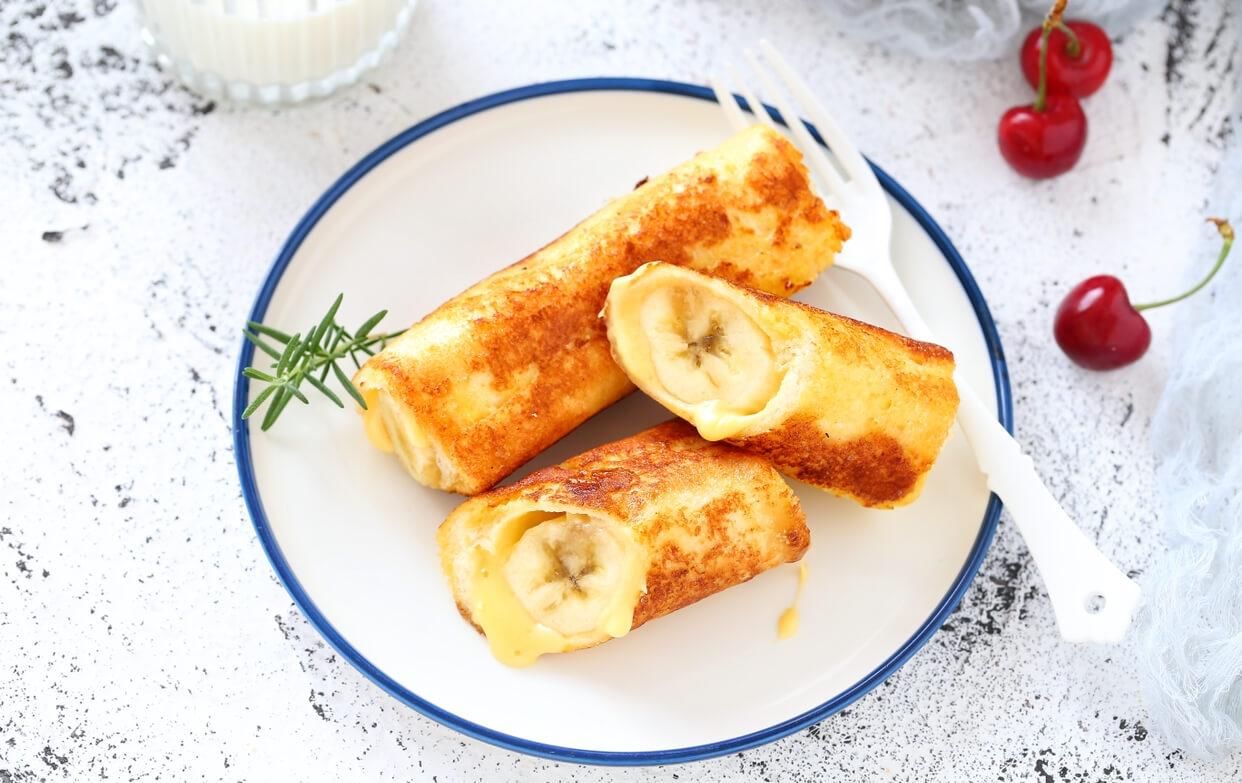 上桌|剩吐司别丢掉,做成快手营养早餐,五分钟就上桌,咬一口还爆浆!