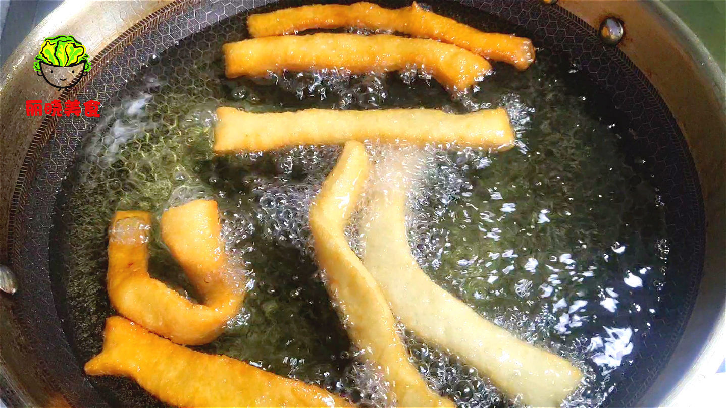 面团|家有糯米粉可以这样做,不蒸不煮不烙,酥脆可口,妥妥的懒人早餐