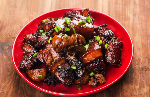 补气|秋季进补时令菜,板栗红烧肉,补气有营养,香甜软嫩的美味家常菜