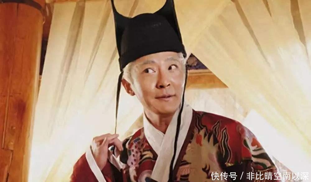 皇上|太监故意将圣旨念错,只为挽救1000人的性命,皇上的反应亮了!