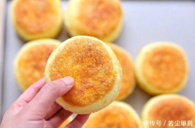 面团|全程详细讲解做面包,不用烤箱也能做,外皮酥脆里面软绵