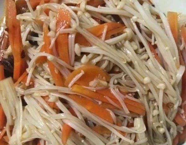  金针菇|胡萝卜和此物一起配，7月要多吃，减肥燃脂瘦肚子，肌肤也更柔嫩