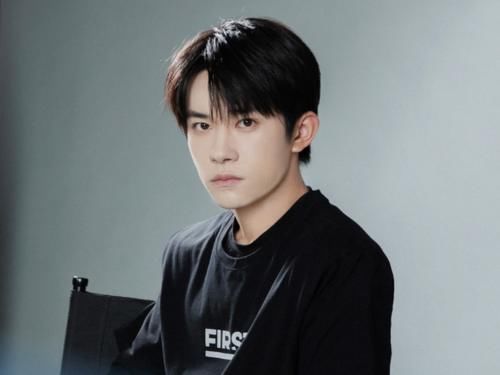  嘉宾|00后艺人谁最“火”？范丞丞掉出前三，王源第二，榜首太强了