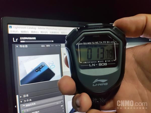 测试|“饥饿游戏”后12款笔记本大乱战 市面上你pick的全都有！