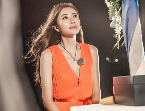  女明星|整容最成功的4位女明星，如今一个比一个红，你最羡慕哪一位？