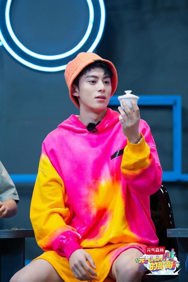  节目|《元气满满的哥哥》套路也在不断成长 新成员赵让赖美云伪装力MAX