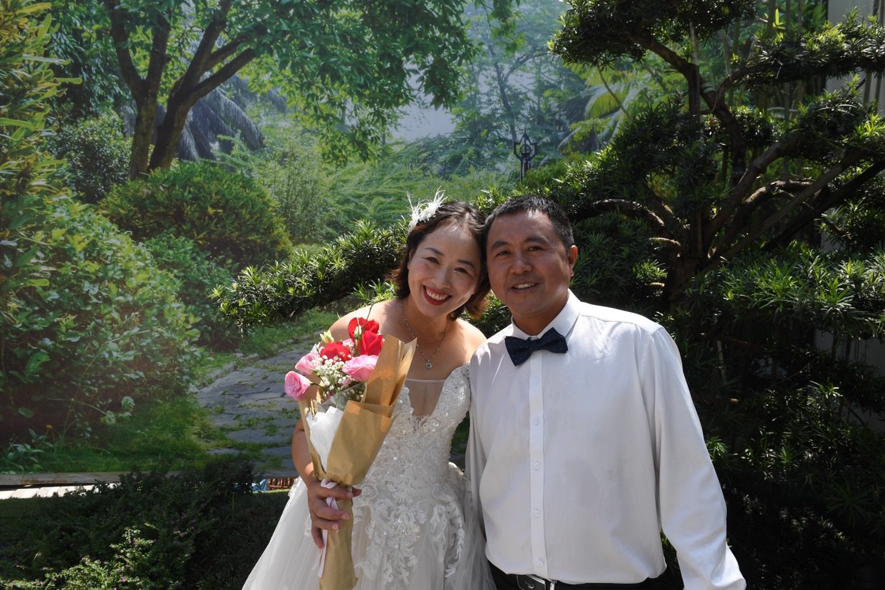 婚纱照|7对农民工夫妻工地拍婚纱迎浪漫七夕