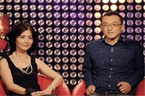  小伙|2015年《非诚勿扰》，34岁小伙成功牵走51岁老阿姨，现状令人唏嘘