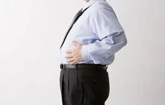  远离|脱离中年油腻男第一步，远离这四个生活习惯，甩掉啤酒肚！