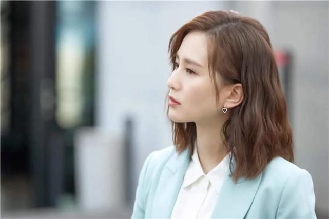  朱一龙|刘诗诗产后复出首部剧定档，与朱一龙牵手《亲爱的自己》