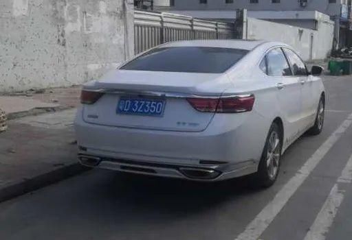 明明|曝光 | 澄海多位车主明明把车停在线内,却还是被抄牌!原来...