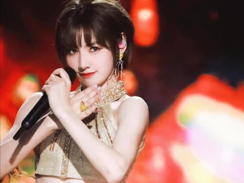 LOGO|硬糖少女LOGO风波未完,希林娜依·高的回应又掀波澜