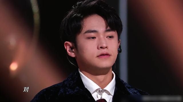 成于|《明日之子》水果成于主唱；银河败于主唱；廖俊涛的声音躁不起来