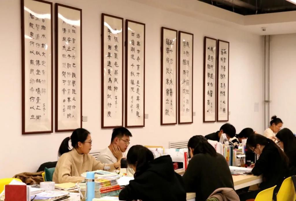  校园|山东青年政治学院校园十佳歌手有话对你说 | 《岁月神偷》