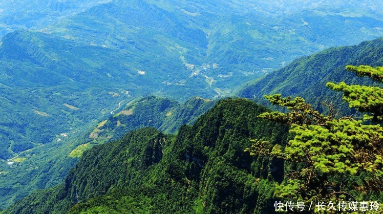 中国著名的四大名山,爬过两座算合格,要是