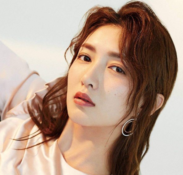  动刀|江疏影脸上动刀？近来频繁营销美貌的她，竟是医学的功劳？