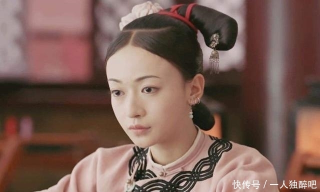 妃子们|清朝的妃子,为何脖子上总有一条白围脖?除了美观,还方便了皇上