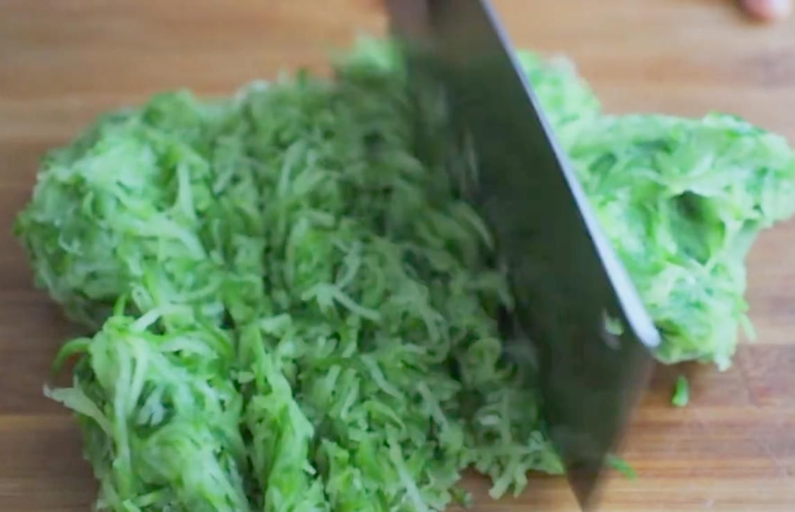 好吃|萝卜新吃法,不炒不炖不凉拌,鲜香美味,皮薄馅多,超好吃