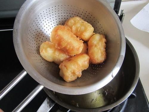 做法|脆炸牛奶的做法,地道小吃在家也能做,外酥里嫩,吃一口就上瘾!