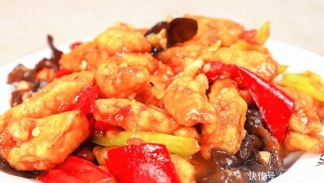  红烧肉|1个茄子、2个番茄，隔天就要吃1回，拿红烧肉都不换，又香又解馋