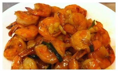  饭店|家里突然来客不想去饭店，口味独特，朋友吃得满嘴流油，香飘四溢