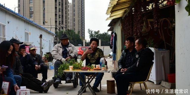 辣王|中国辣王每天把辣椒当饭吃 是饭馆最不欢迎的人｜百家故事