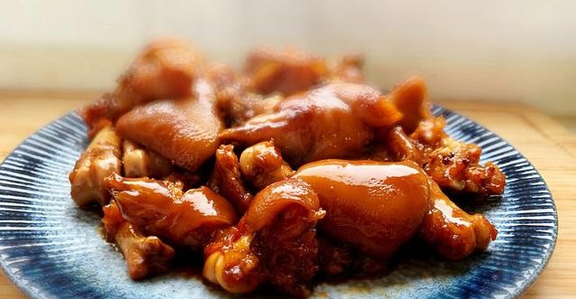  适口|大厨教你做红烧猪蹄，色泽红润、软糯香甜、味浓适口，简直美味