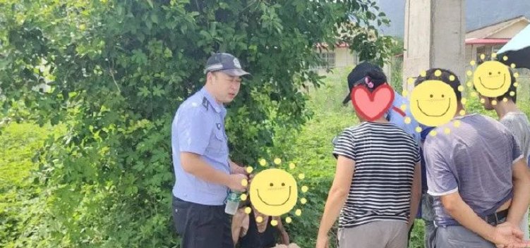  仁横溪|暖心！芦山思延一老人迷路走失到清仁横溪村，民警助其回家