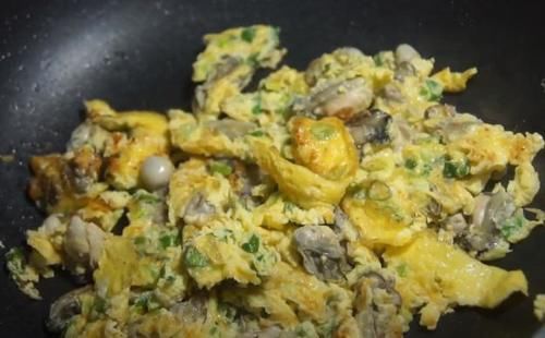 冲洗干净|这才是秋季生蚝最过瘾的吃法，看完直流口水