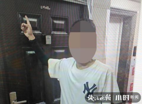  帅气|快递小哥被民警找上门，因为他脚上那双一时贪念拿走的帅气AJ