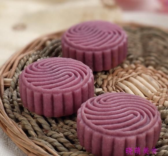  五仁|酥皮五仁月饼、绿豆冰皮月饼、紫薯月饼的家常做法