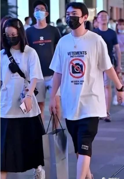  买房|娱乐日报|阿娇酒店发生意外；王思聪疑又带美女买房；吴磊里程遭私生饭盗用？