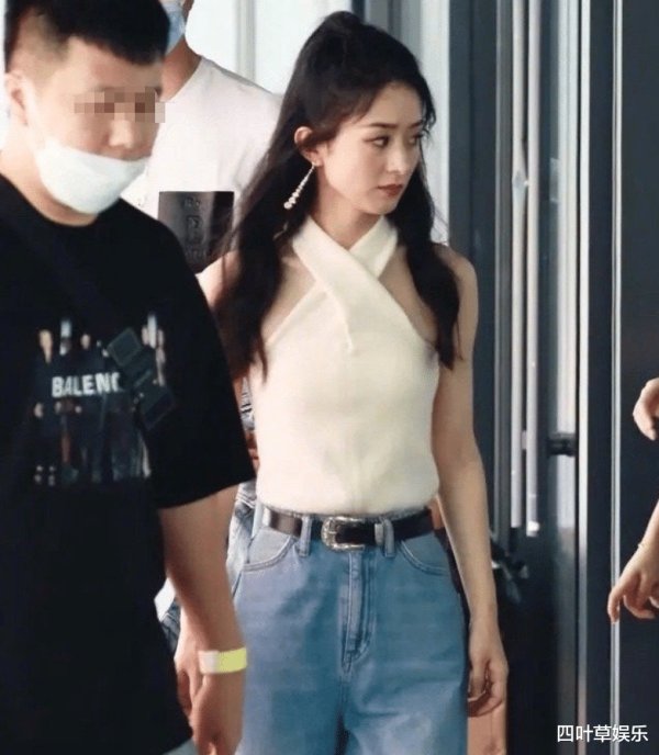  让人喜欢|赵丽颖录制节目生图曝光，状态像小姑娘，我却在留意她的身材