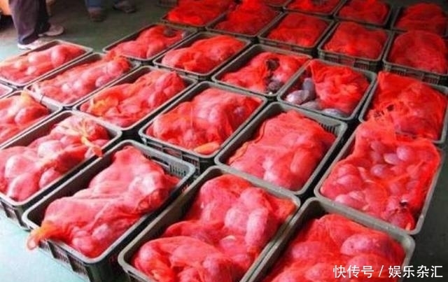 袋子|警方接到举报后查获大量“红袋子”,知道真相后,所有人都傻眼了