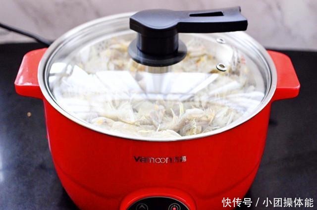 自带|吃皮皮虾难剥壳皮皮虾自带“拉链”,剥起来很简单,3秒剥一只