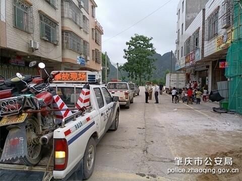 封开|双节前夕 封开多部门联动整治乡镇交通环境