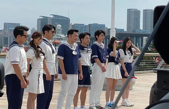  攻击|《奔跑吧》温情收官，蔡徐坤不懂得怜香惜玉，接连攻击吴宣仪