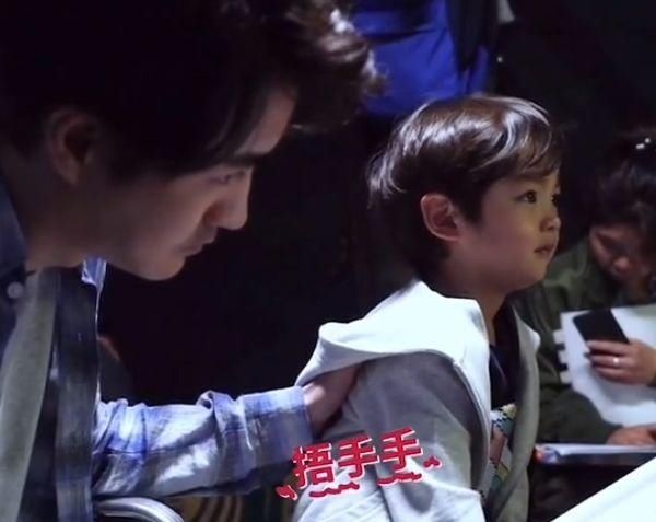  离婚之后|三十而已：顾佳离婚净身出户，儿子交给钟晓芹照顾！陈屿带娃好萌