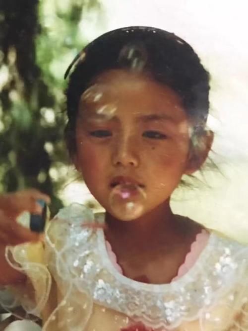  爸爸|佟丽娅生日，半夜第一个送祝福的男人不是陈思诚，而是她的爸爸