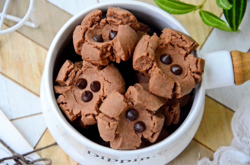 饼干|孩子想吃饼干不用买,自己在家做一点也不难,香甜酥松,入口即化