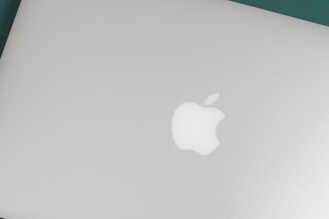 中国|告别MacBook小容量,网友:中国技术让库克泪流满面,这操作香