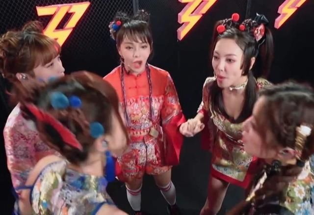  尴尬|蓝盈莹突然要求换组，宁静脸色大变气氛尴尬，她真的是来比赛的！